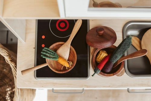QToys Australia (USA) MAHOGANY PAN & POT SET 070